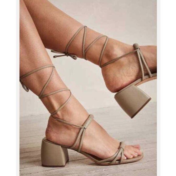 Free People Vicenza Love Struck Lace-Up Heels Sandals Tan Leather Size 38 / 7 - Picture 15 of 16